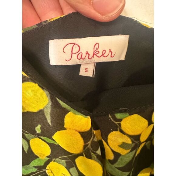 Parker Lemon Print Silk Print Ruffle Tank Top Blouse Yellow Black SZ S - Picture 2 of 7